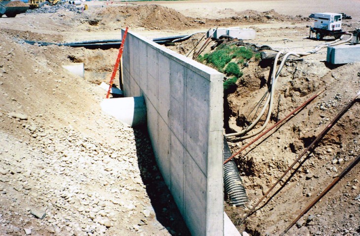 Purdam Drain Retaining Wall at 10 Mile Interchange
